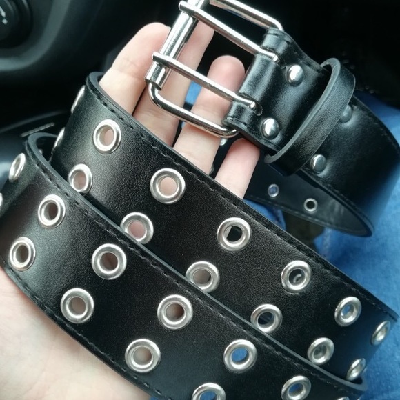 Silver Buckle leather eyelet belt - Picture 2 of 6